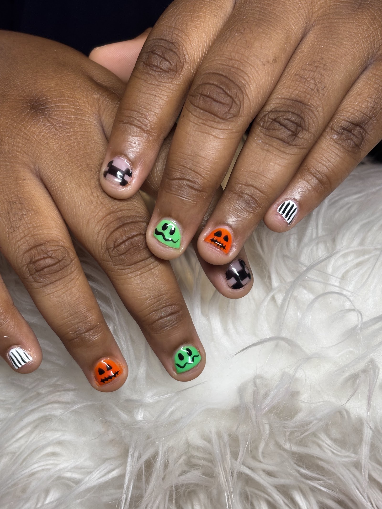 LuvTeeNails & Beauty Co. nail photo 4